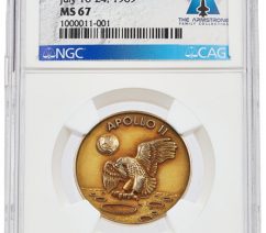 apollo-11-medallion