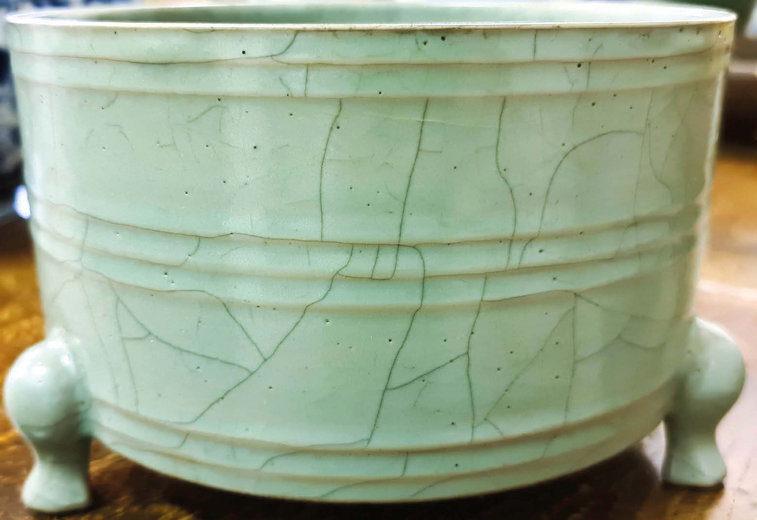 small green 900 year old pot - Song dynasty