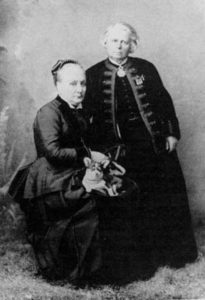 A photograph of the artist Rosa Bonheur and her partner Nathalie Micas.